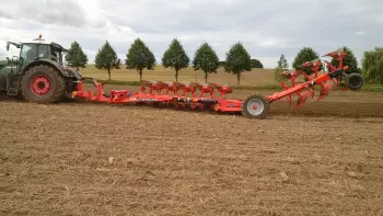 The rear body lift ensures a perfect adaptation to working conditions